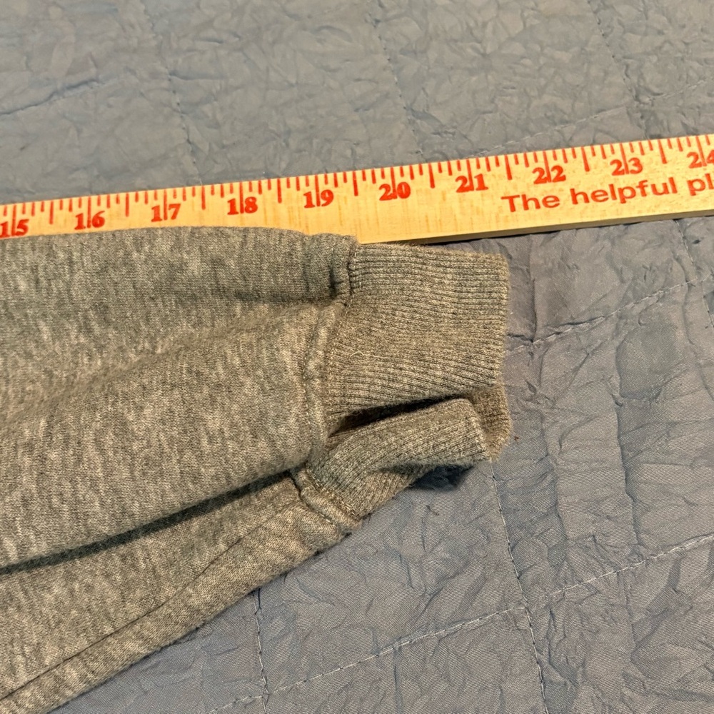 Taylor Swift OFFICIAL Eras Tour Gray Crewneck Sweatshirt Size L oversized - Picture 7 of 10